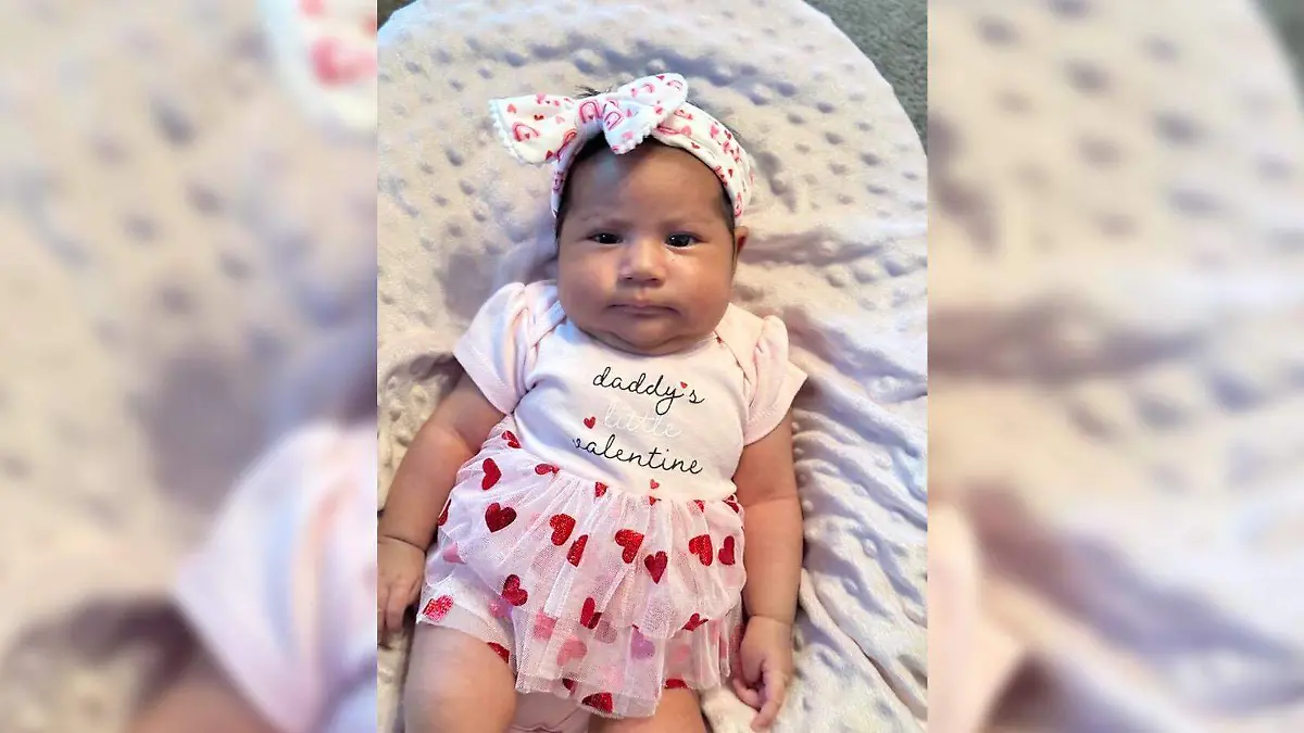 Una ternurita del cielo es la chiquita Evelyn Kathaleya