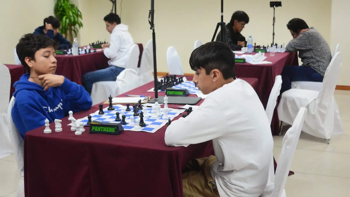 Movieron las piezas de la primera ronda