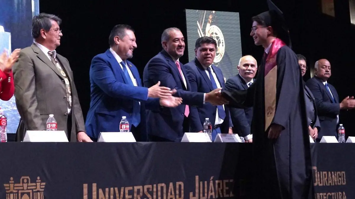 Egresan 145 nuevos profesionales de la Ingeniería y la Arquitectura en la FICA-UJED 2