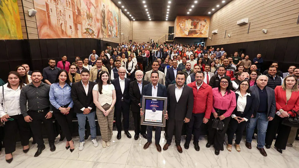 Gobierno de Durango recibe certificación de calidad y transparencia