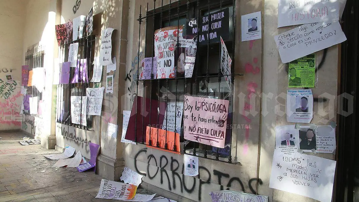 Edificio del Poder Judicial tras marcha del 8M en Durango 