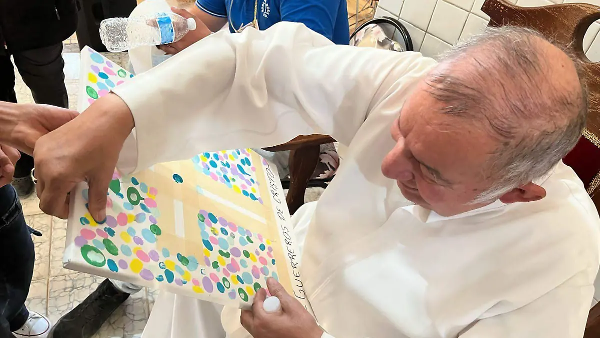  El Padre Simón Pedro presidió misa para concluir el Encuentro Juvenil en el templo de San Nicolás de Bari
