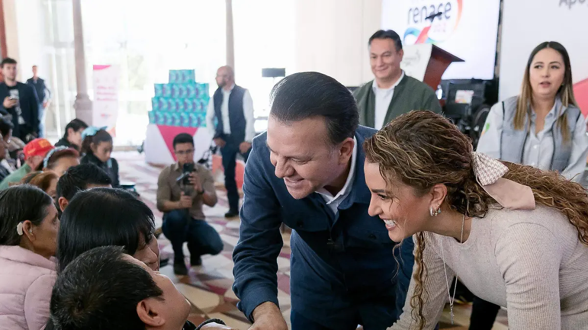 Impulsan inclusión en Durango con entrega de apoyos a personas con discapacidad