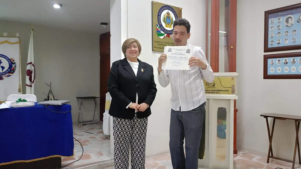 Rinde Mesa Redonda Panamericana homenaje a Venezuela 