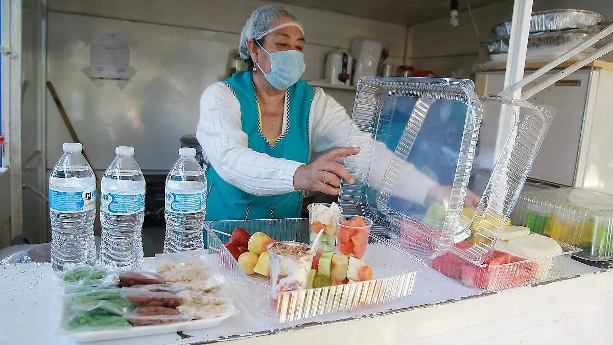 Cambian las frituras por frutas en las cooperativas de las escuelas de Durango