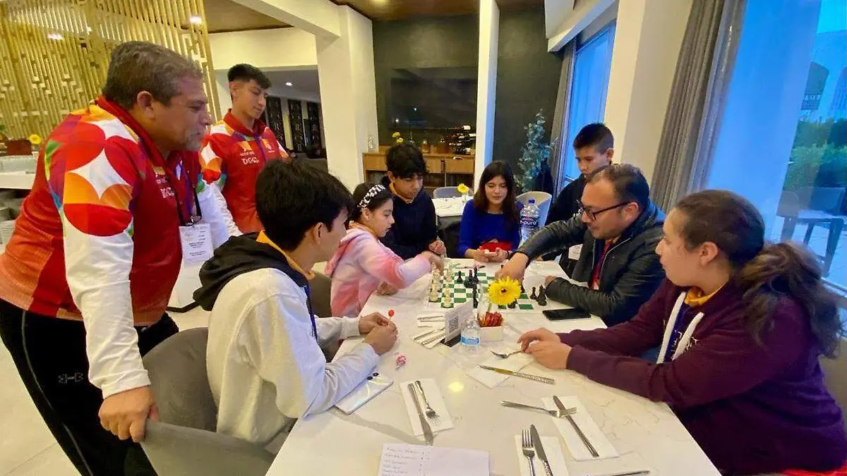 Durango comienza con el pie derecho en ajedrez del macrorregional
