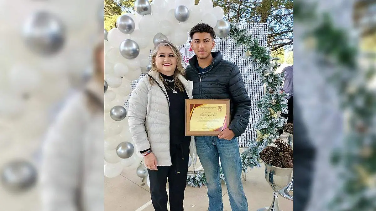 El CBTIS #42 felicita a Edgar Iram Cisneros Ramírez, por obtener el tercer lugar en los 100 metros planos del VII encuentro Nacional Deportivo de la DGETI