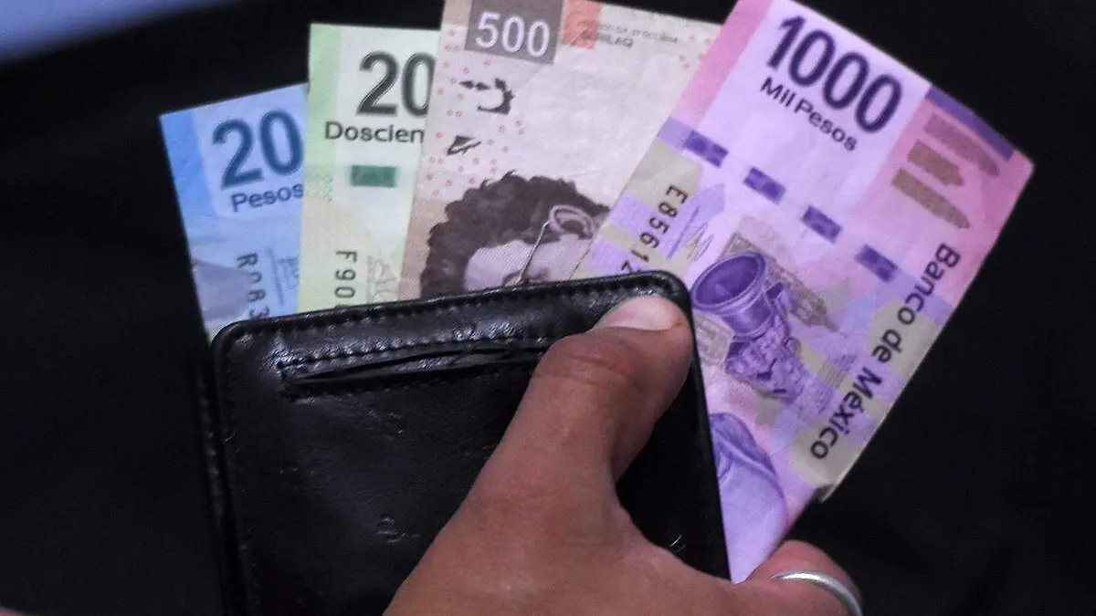 Dinero-economía en México