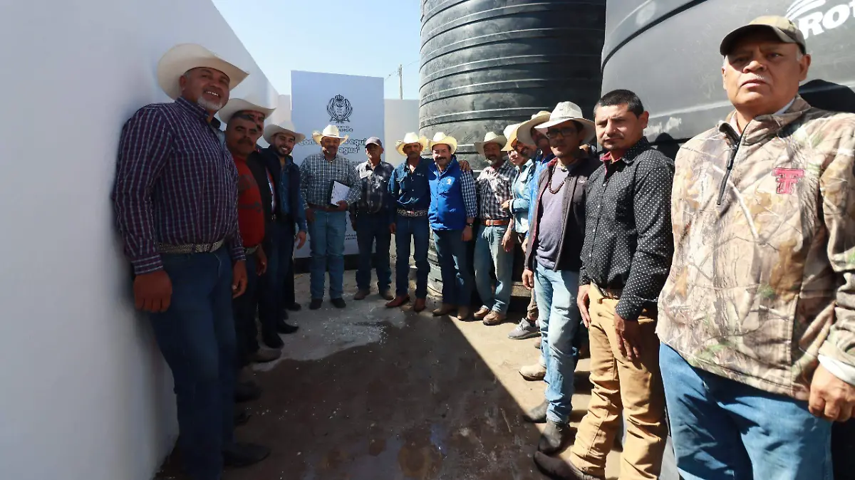 Garantizan abasto de agua en la comunidad Primero de Mayo