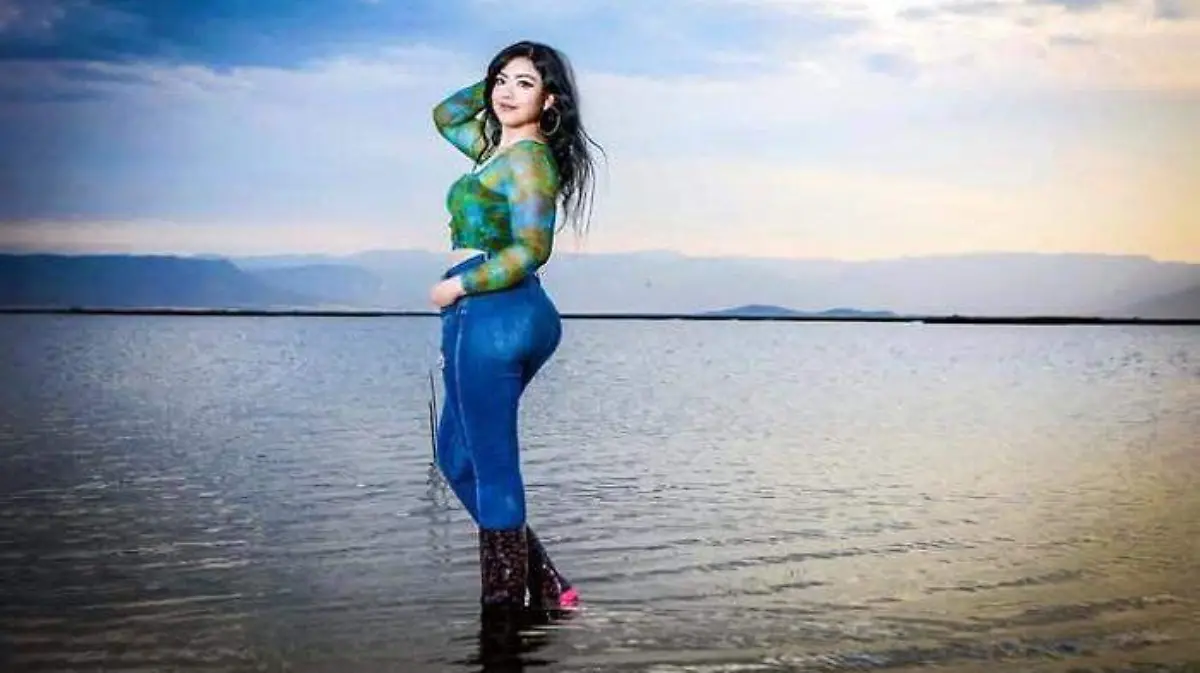 Marahi Botello disfrutando de la naturaleza