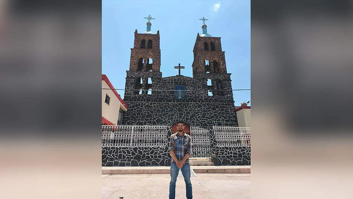 Cumplió años el apuesto arquitecto Alejandro Robles