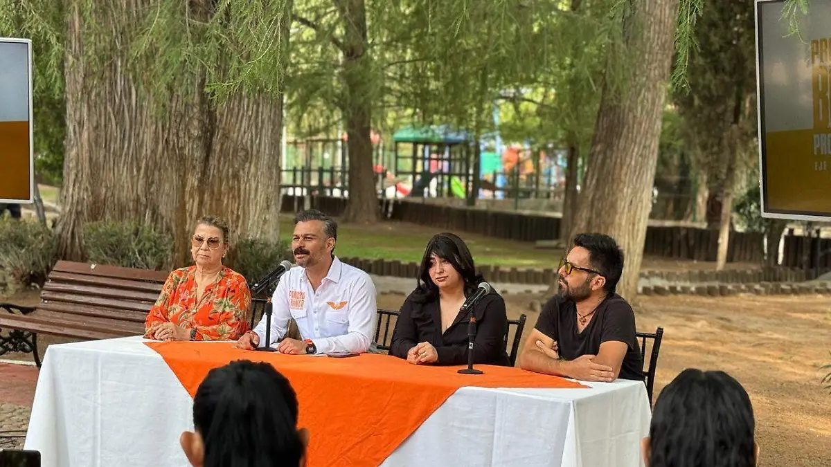 Presenta Pancho Franco plan de gobierno