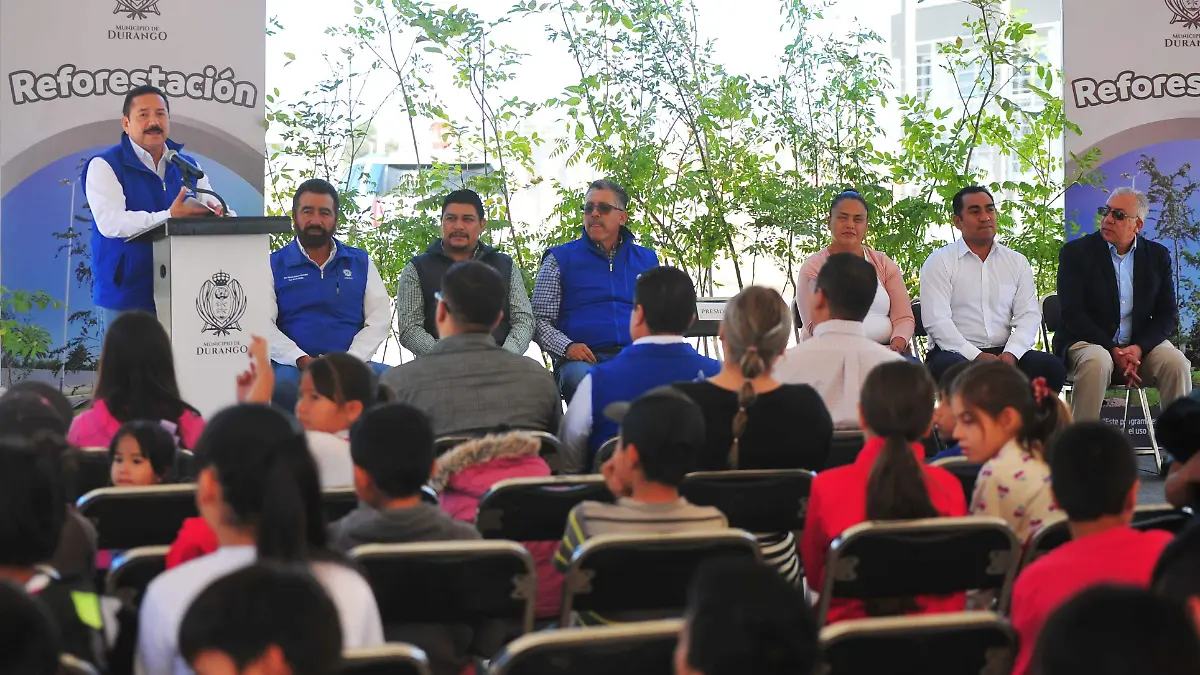 Durango verde y sustentable con reforestación del Municipio