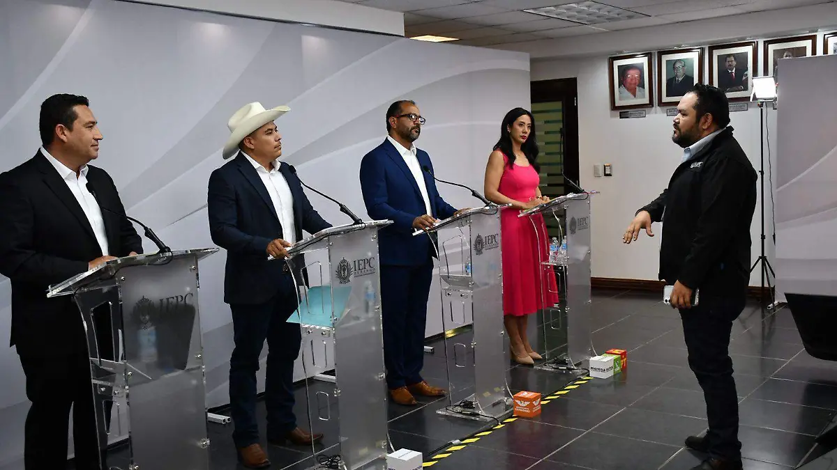 Candidatos a la alcaldía de Gómez Palacio confrontan propuestas 