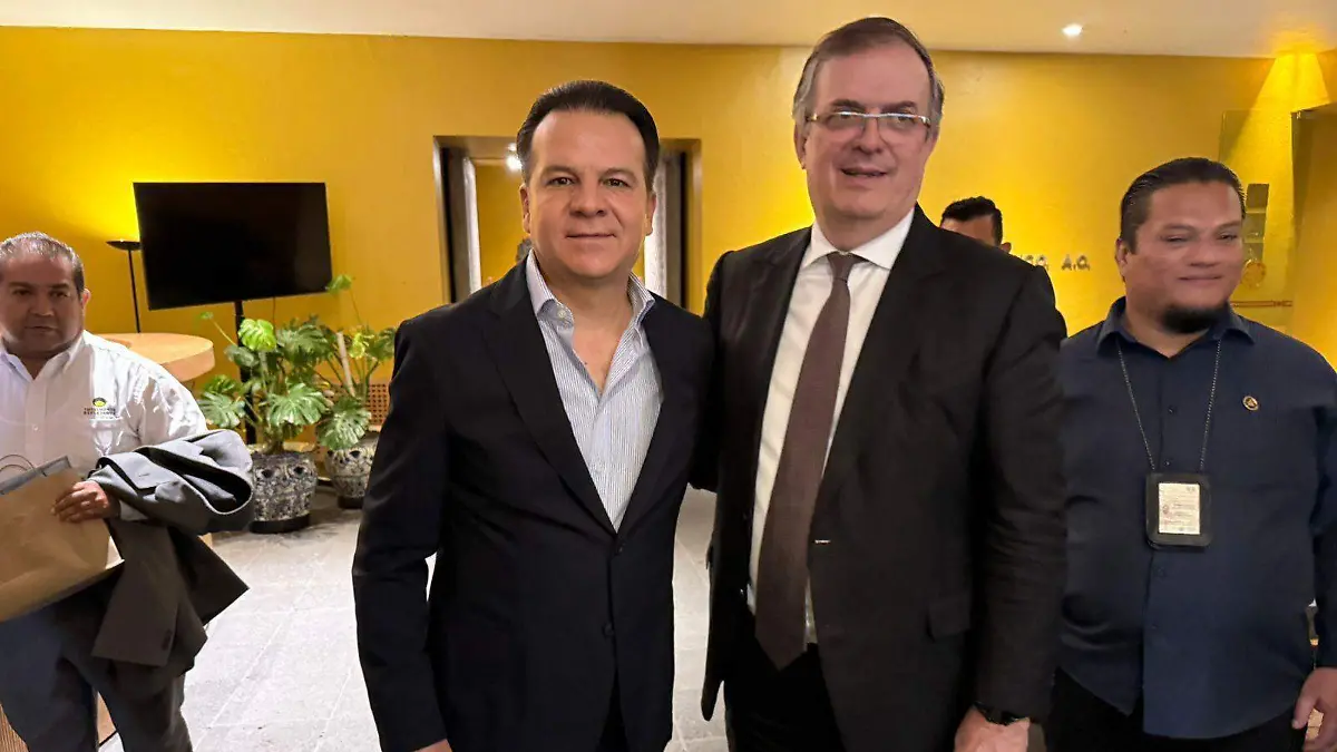 Esteban Villegas fortalece alianza con Marcelo Ebrard y Alejandro Svarch para la atracción de inversiones y mejorar la salud en Durango (3)