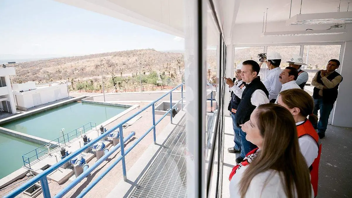Esteban Villegas supervisa funcionamiento de la Planta Potabilizadora de Durango