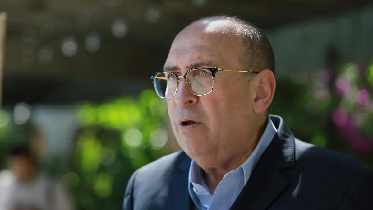 Rubén Ignacio Moreira Valdez diputado federal y coordinador de la Bancada del Partido Revolucionario Institucional (PRI) en la Cámara de Diputados