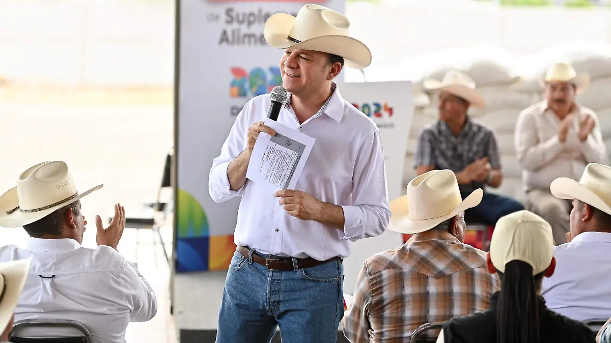FOTO.- Esteban VIllegas en el top tres (2)