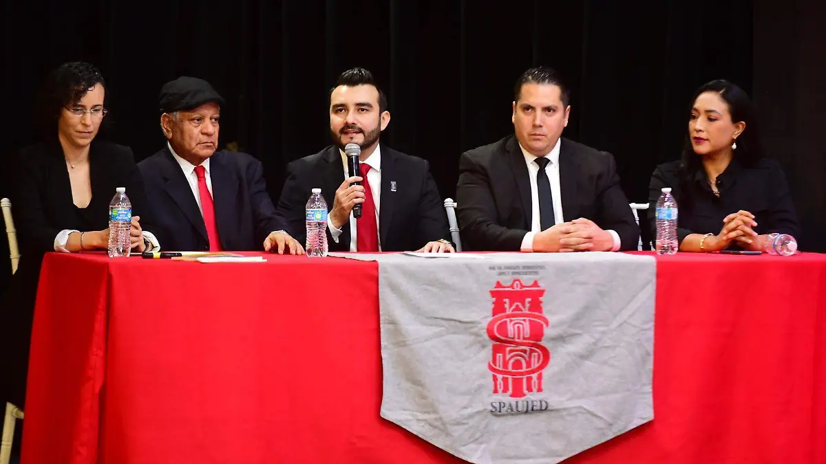 Rinde protesta Marko Preza como nuevo dirigente del SPAUJED