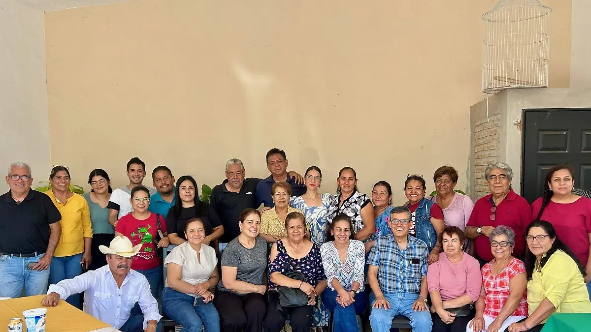 Amigos del padre Carlitos Olivares