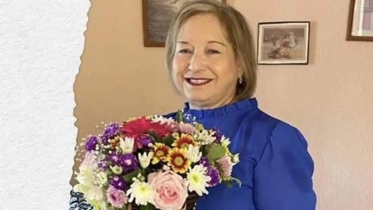 Elsa Guereca de M feliz en su cumpleaños 