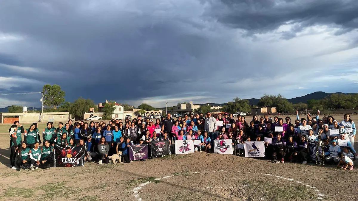 Liga Ranchera de Softbol femenil