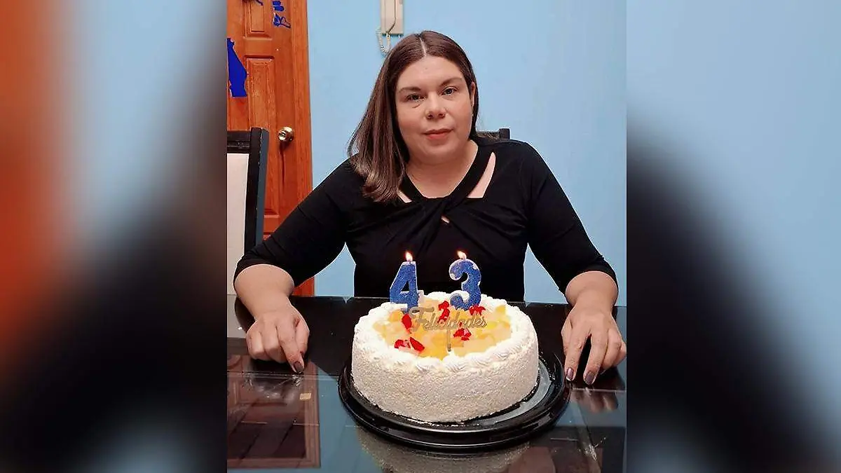 La licenciada Adriana Estrada Garcia festejó su cumpleaños el  pasado 26 de junio