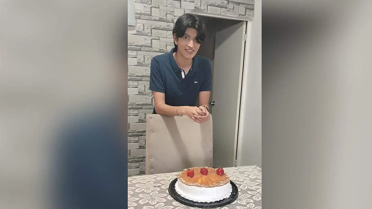 Cumplió años el guapo jovencito Víctor Manuel Azcona Álvarez