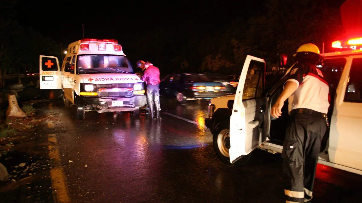 220033_Ambulancia Choque_web