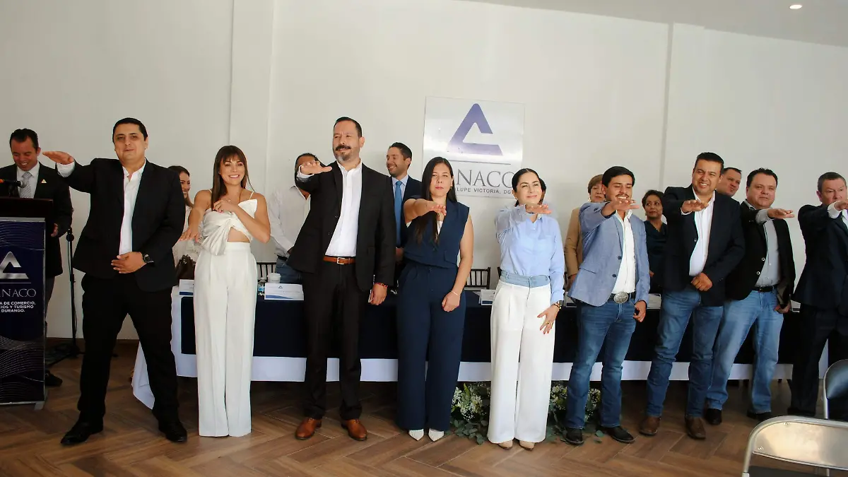 Rendición de protesta de la nueva directiva