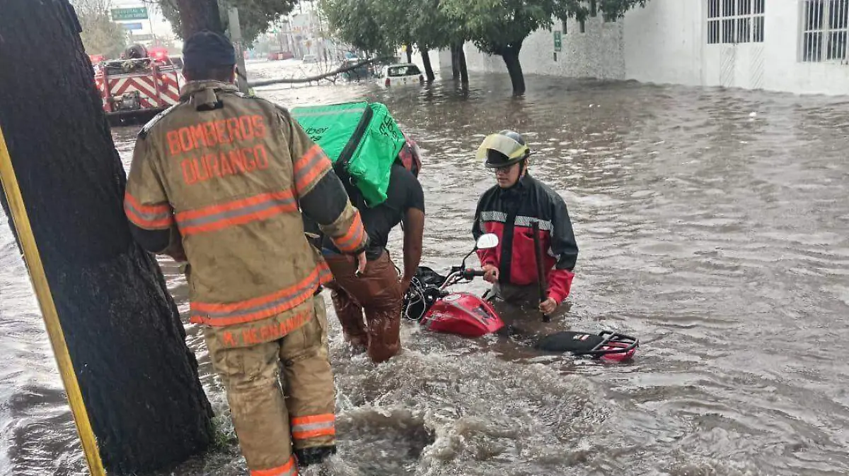 Tormenta azota a la ciudad de Durango