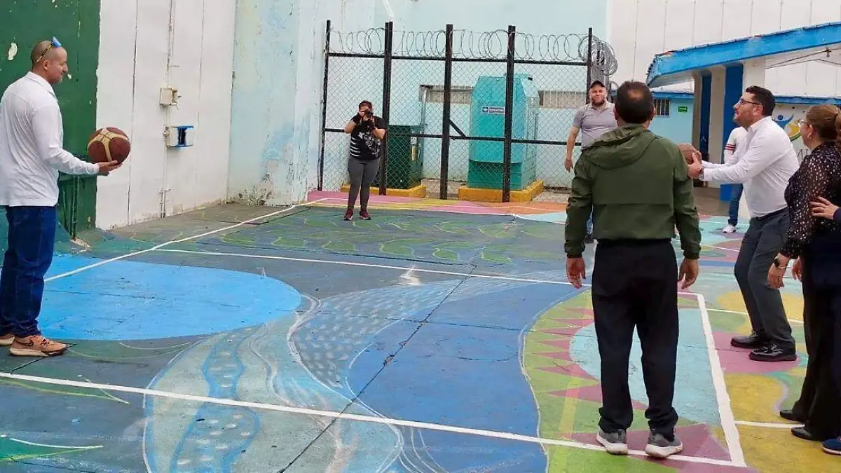 Lleva la SSP el programa encestando valores al CERTMI de Durango capital