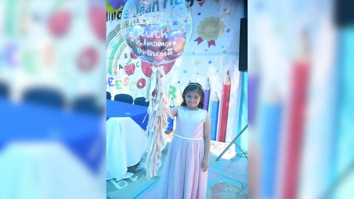Egresa de preescolar Ruth Isabella Navar García
