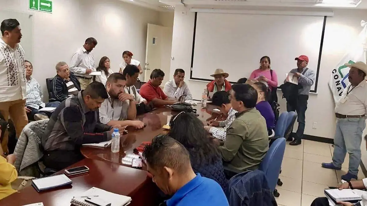 Benjamín Páez sostiene reunión con director general de Conavi