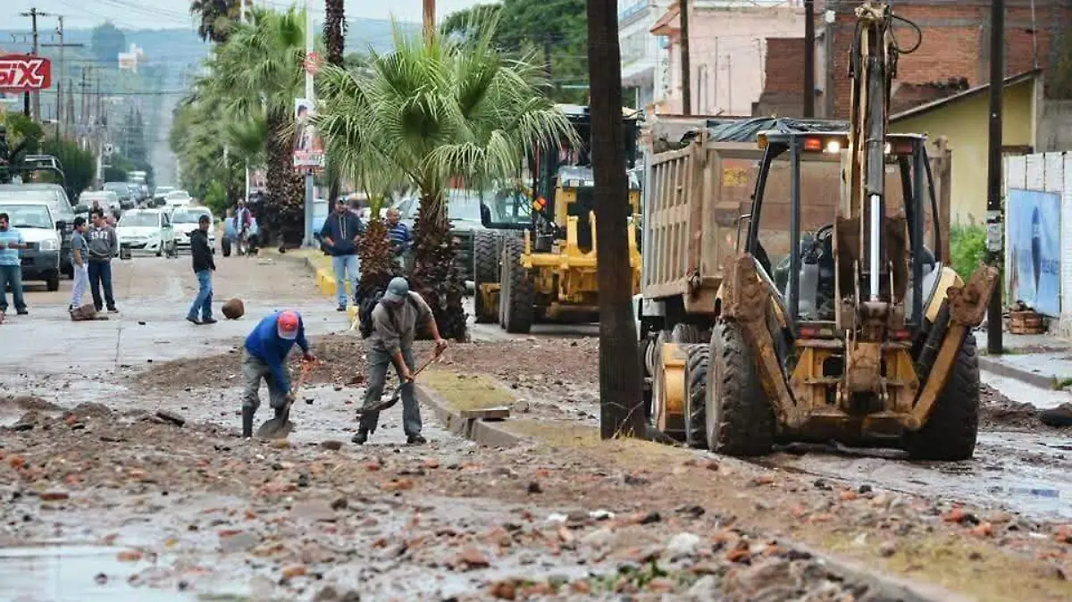 Inundación-lluvias-precipitación-limpieza