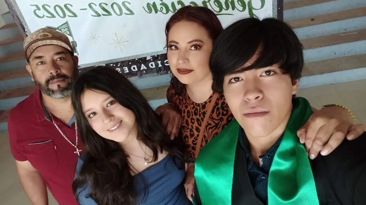 Kristopher y familia