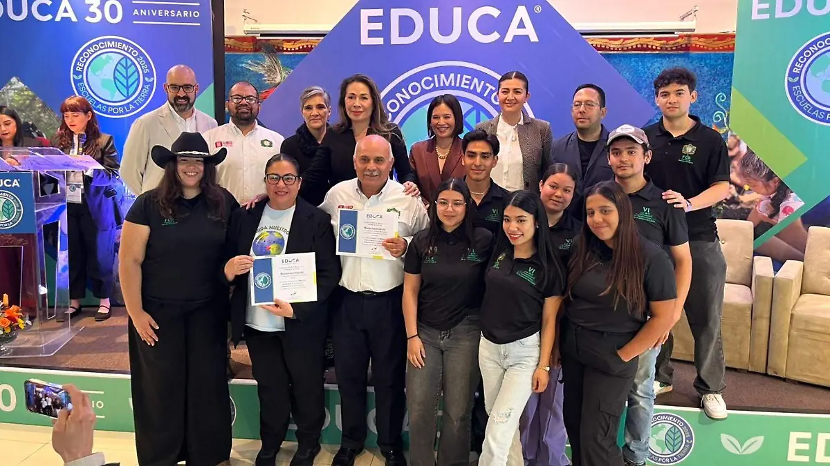 Reconocen a estudiantes de Ecología de la UJED con Mención Honorífica nacional por proyecto ambiental
