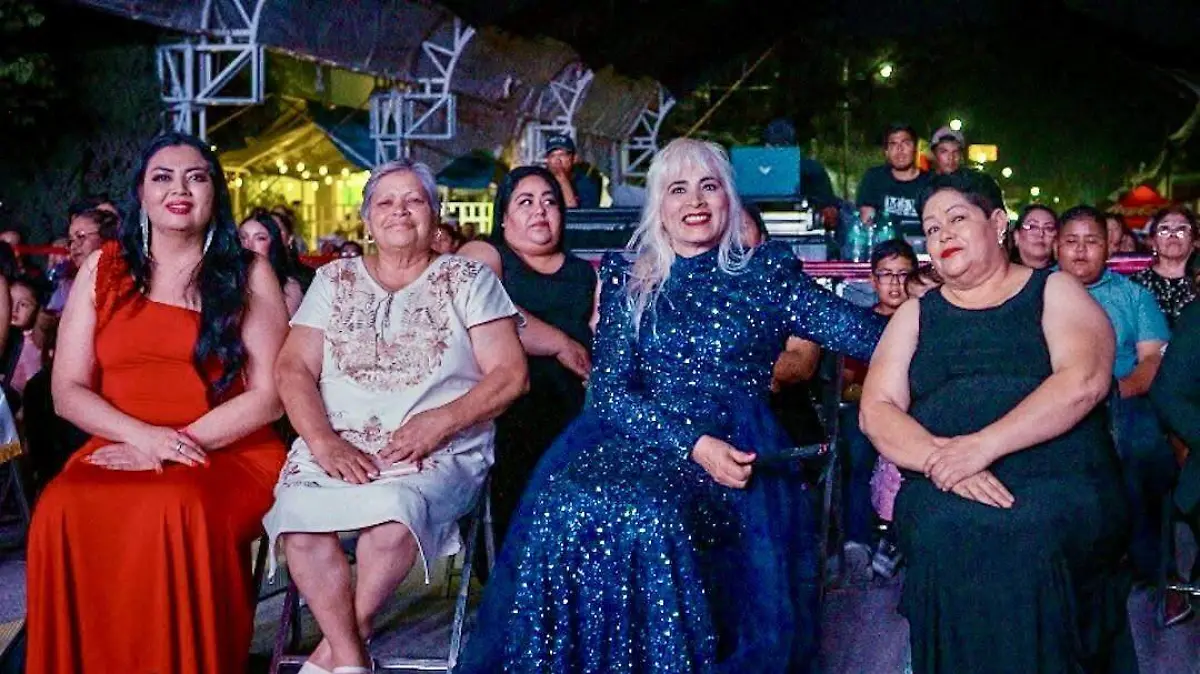 Autoridades Municipales encabezadas por la alcaldesa Norma Elizabeth Sotelo Ochoa