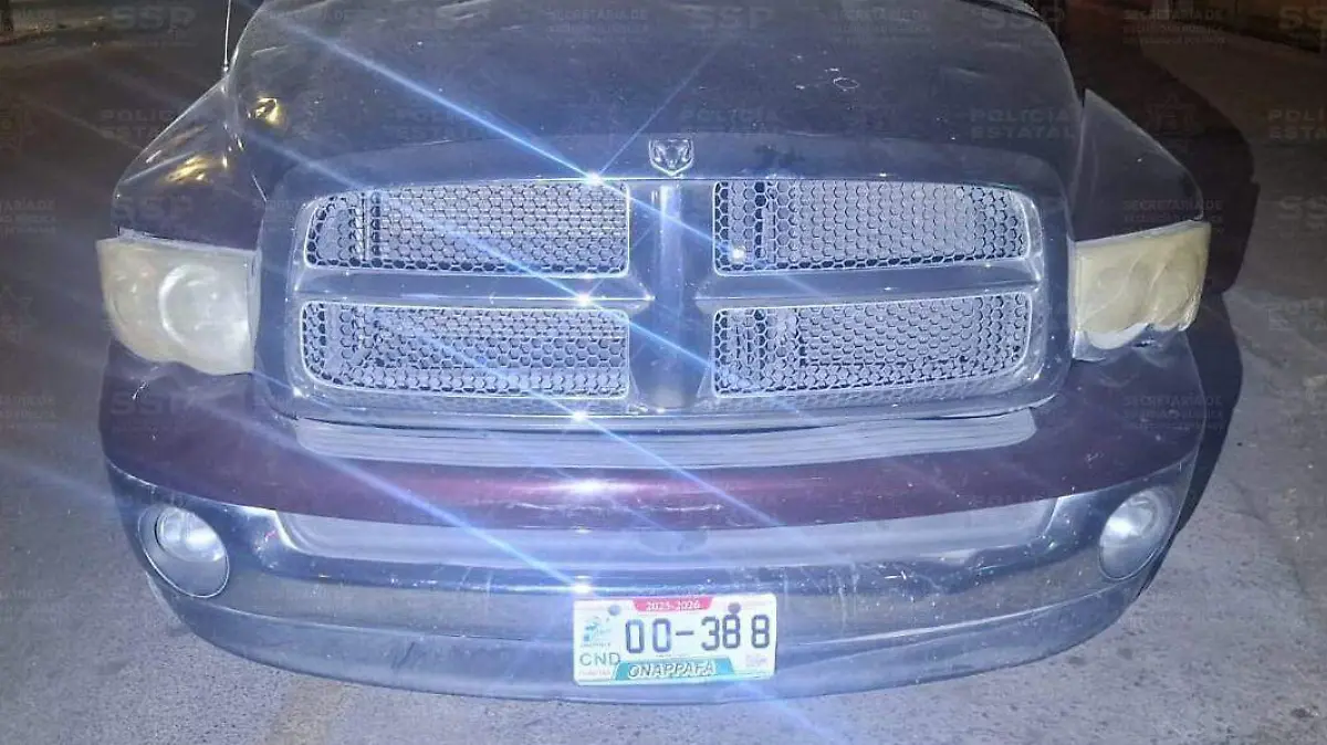 Camioneta con reporte de robo