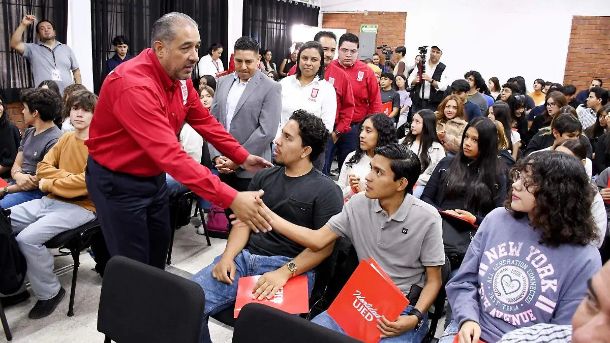 Reconoce el rector García Rivera la confianza de la sociedad en la UJED para formar a la juventud 2