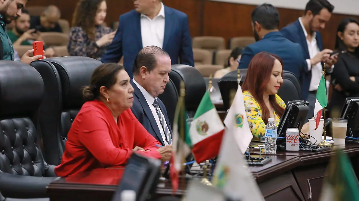 Designa Congreso del Estado a la nueva contralora estatal