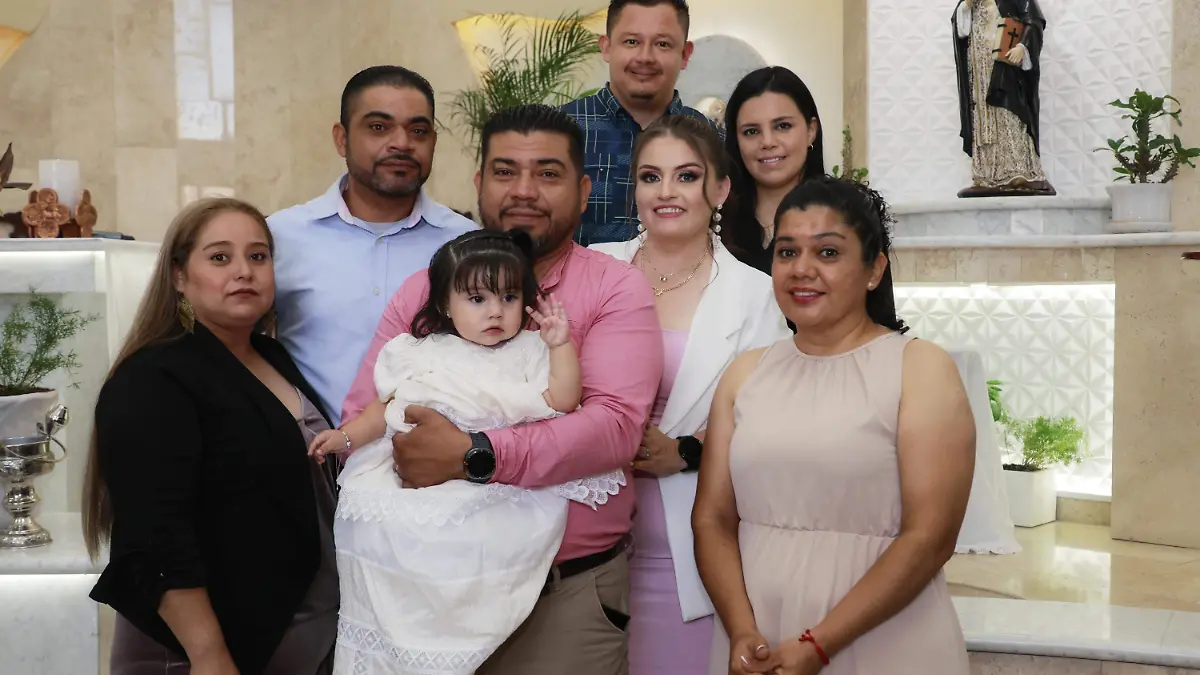 Bautizo y primer año de Emma Ramírez Terán