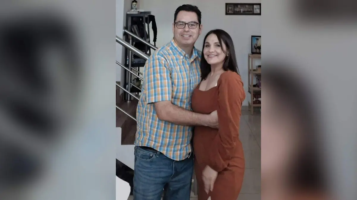 Los esposos Aaron Rodríguez y María Peña, hoy en nuestras páginas de sociedad