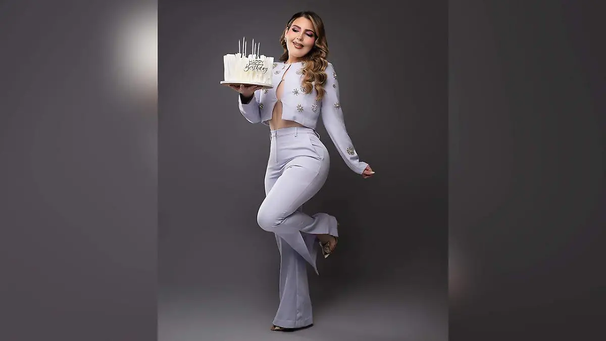 Feliz en su cumpleaños Diana 