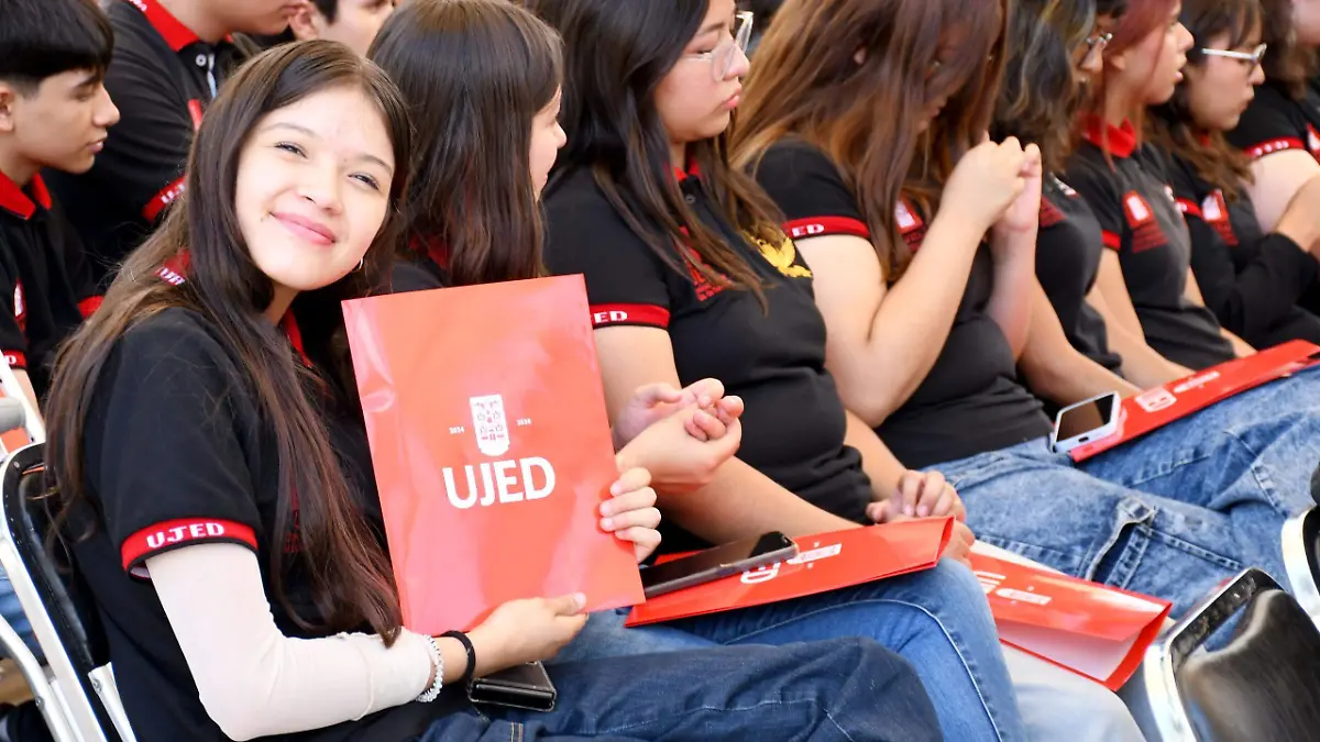 La UJED da la bienvenida a la nueva generación de estudiantes de la Preparatoria Nocturna 2