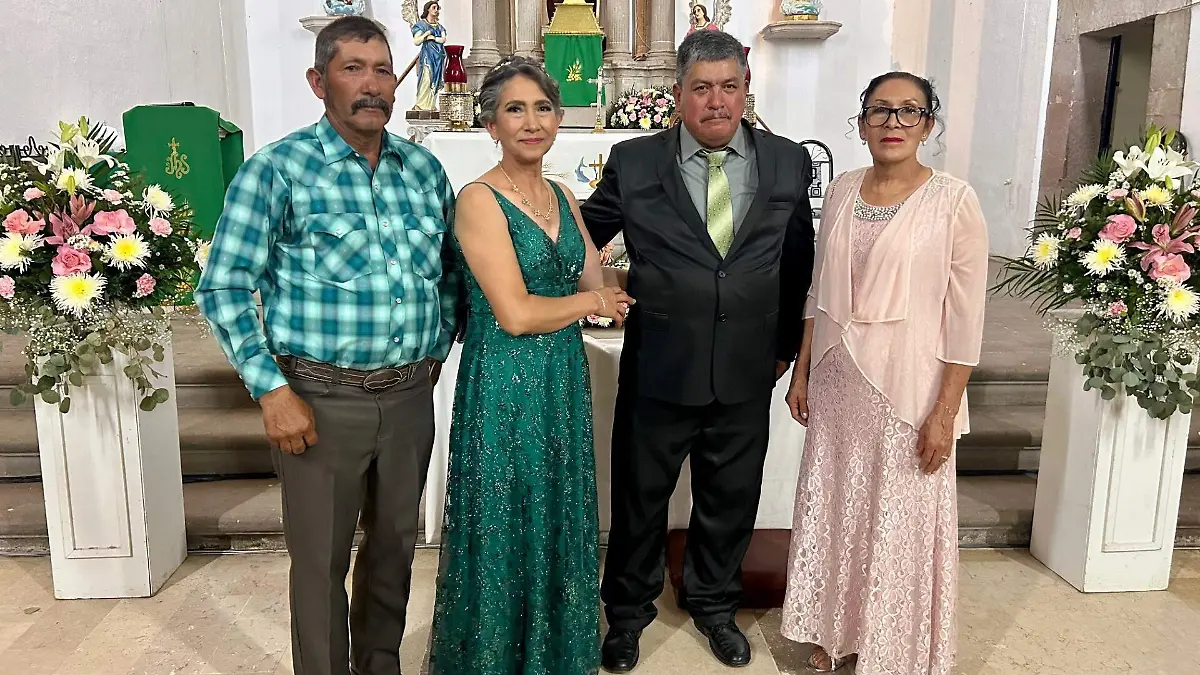 Familia Hernández Orozco en recepción de Carmelita Hernández Contreras y Armando Machado Avitia