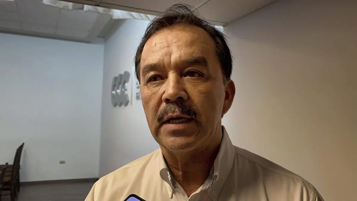 Martín Atienzo Lazos, director general del CONALEP,