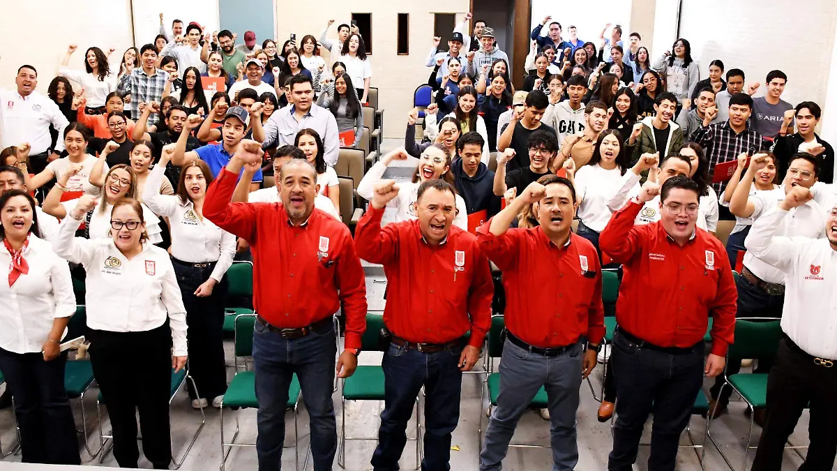 Rector de la UJED da la bienvenida a estudiantes de nuevo ingreso en la Facultad de Medicina Veterinaria y Zootecnia  2
