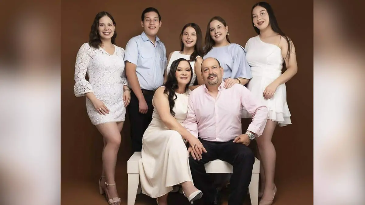 Familia Santillano Enríquez 