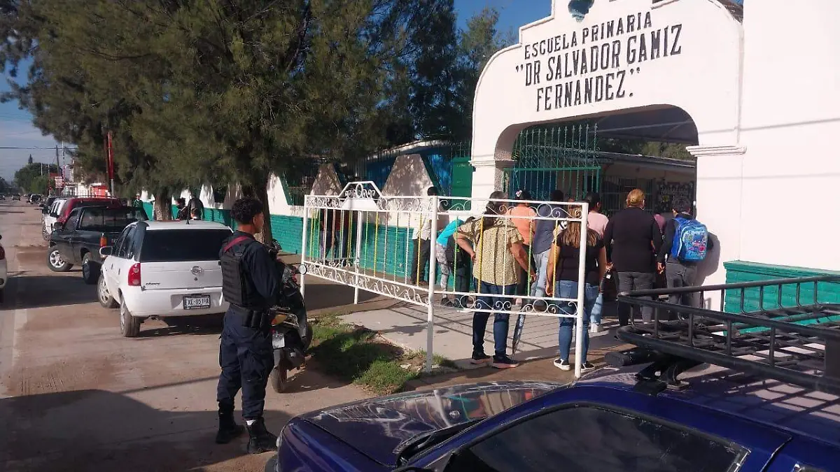 Operativo de seguridad en las escuelas
